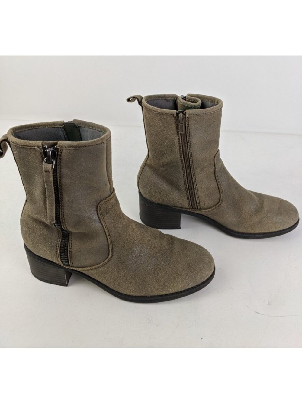 Clarks Metallic Leather Taupe Nevella Devon Zip Ankle Boots Women’s Size 9